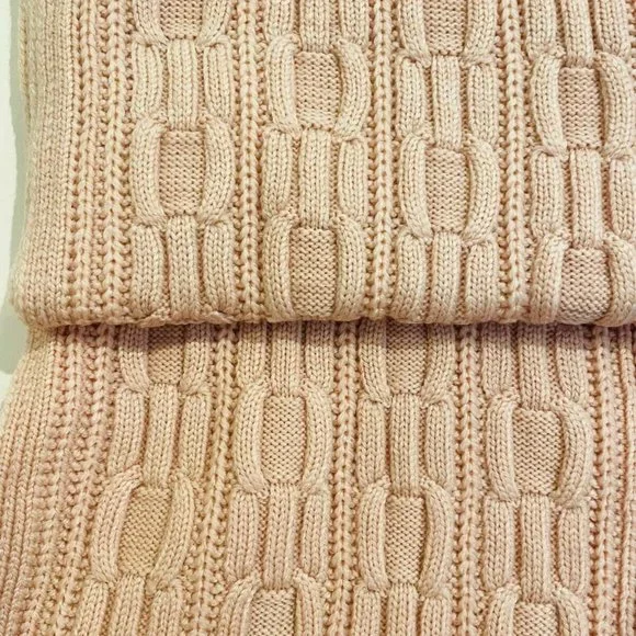 CALVIN KLEIN blush pink Cable knit Warm Winter Scarf, Muffler - Picture 9 of 10